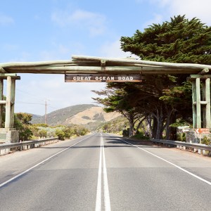 Great Ocean Road Tours sign